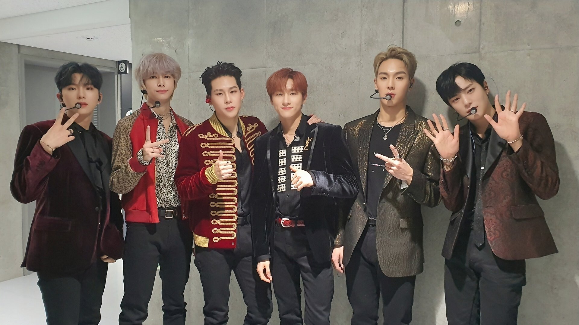 EL_VUoJU0AAMEv6?format=jpg&name=large