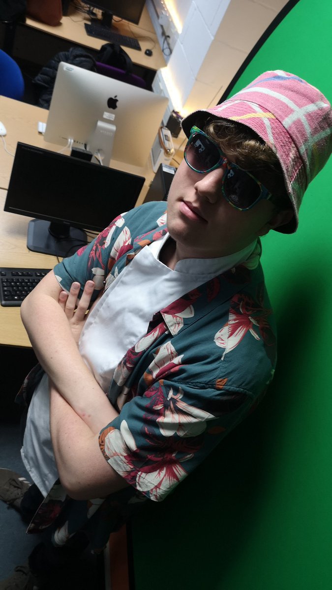 FrothHuffin's tweet photo. Boutta have interview w TMZ 🔥💊 https://t.co/ryzvnsmicw