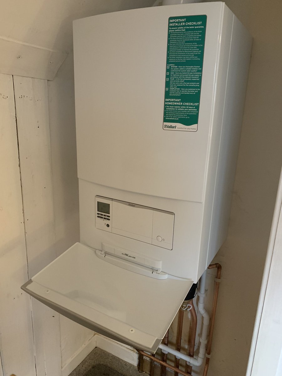 seanbrownplumb's tweet photo. #baxi out, #vaillant in, our last Vaillant of the year π€possibly but thereβs still plenty of time yet!! #advance #10yearwarranty #thebest #whichmagazine #trustedtrader #fife #glenrothes #kirkcaldy #edinburgh @ Glenrothes @vaillantuk https://t.co/efc3zyMtLe