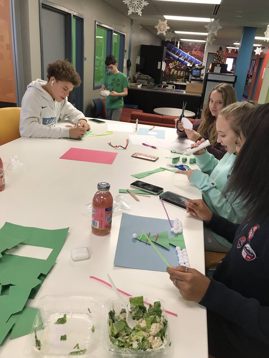 cristinoriordan's tweet photo. #HappinessEquation and #ProjectDiscover preparing to spread joy at The Laurels tomorrow! @HCSD_ILC #community https://t.co/B4RxOBrnwu