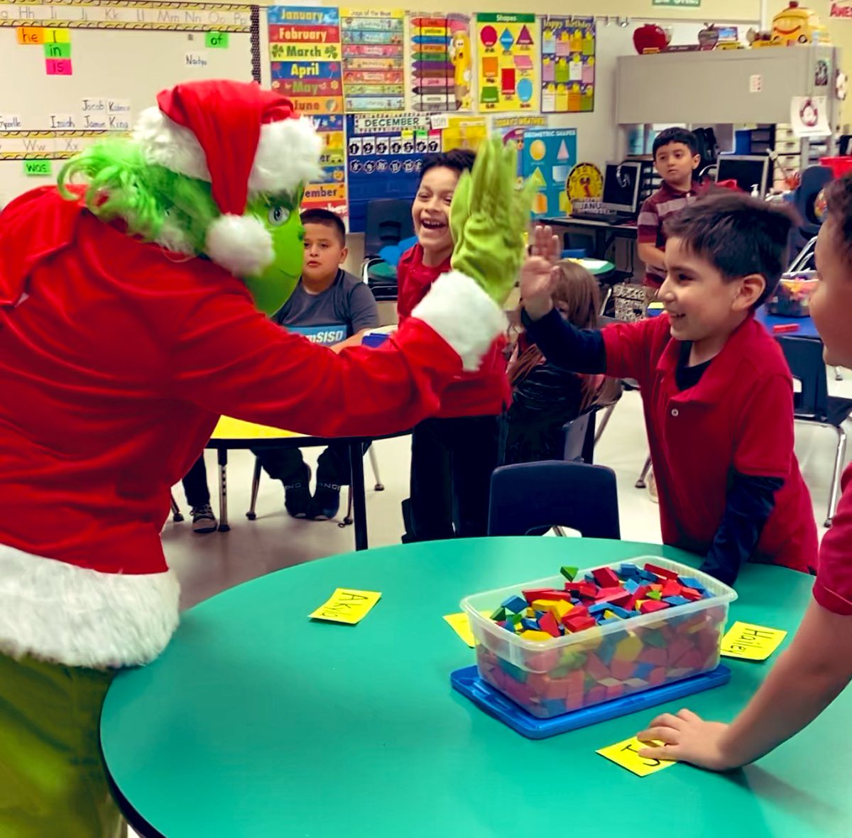 Smiles &amp; #HolidayCheer from #PDN_Jaguars 🎄❤️😁