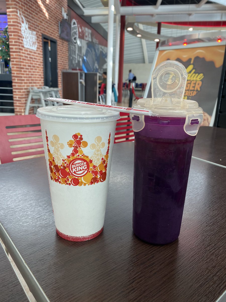 NomadsPassport's tweet photo. I brought my own cup.... and they gave me a single use cup and a straw... 😕
Why don't you introduce a bring your own policy for cups and stop handing out plastic straws @BurgerKing ?
Think of the turtles 🐢 and all other animals
#saynotothestraw !!
#singleuseisawaste #byoCup https://t.co/1qNBgBj54z