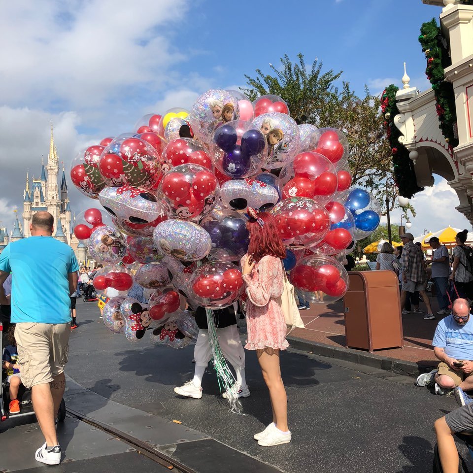 신나게 놀고왔더니 아라곤도 궁금해지고 트위터도 궁금해졌는데
아라곤 아이디랑 비밀번호를 따 까먹어버렸어요,,😭

핸드폰바꿔서 자동로그인도 안되고 
안녕 아라곤,,

맞다 저 빨간머리로 염색했어요 👻