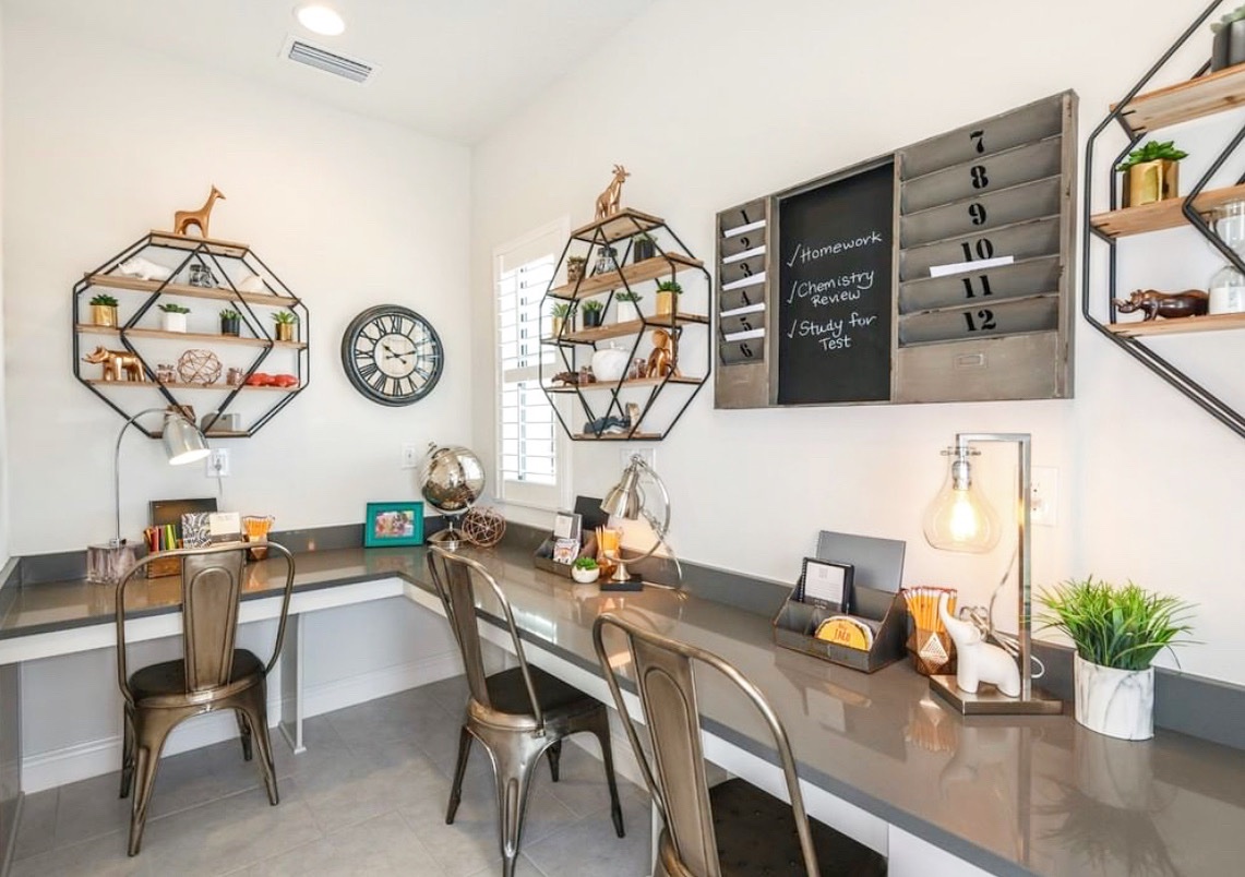 AmCountertop's tweet photo. A study area that will actually make your kids wants to study 🙌 
Specializing in projects of any size- give us a call to get started on yours! #americancountertop 
#tampa #tampafl #tampabay #countertops #retweet #homedesign #home https://t.co/3TyvTF3Aw8