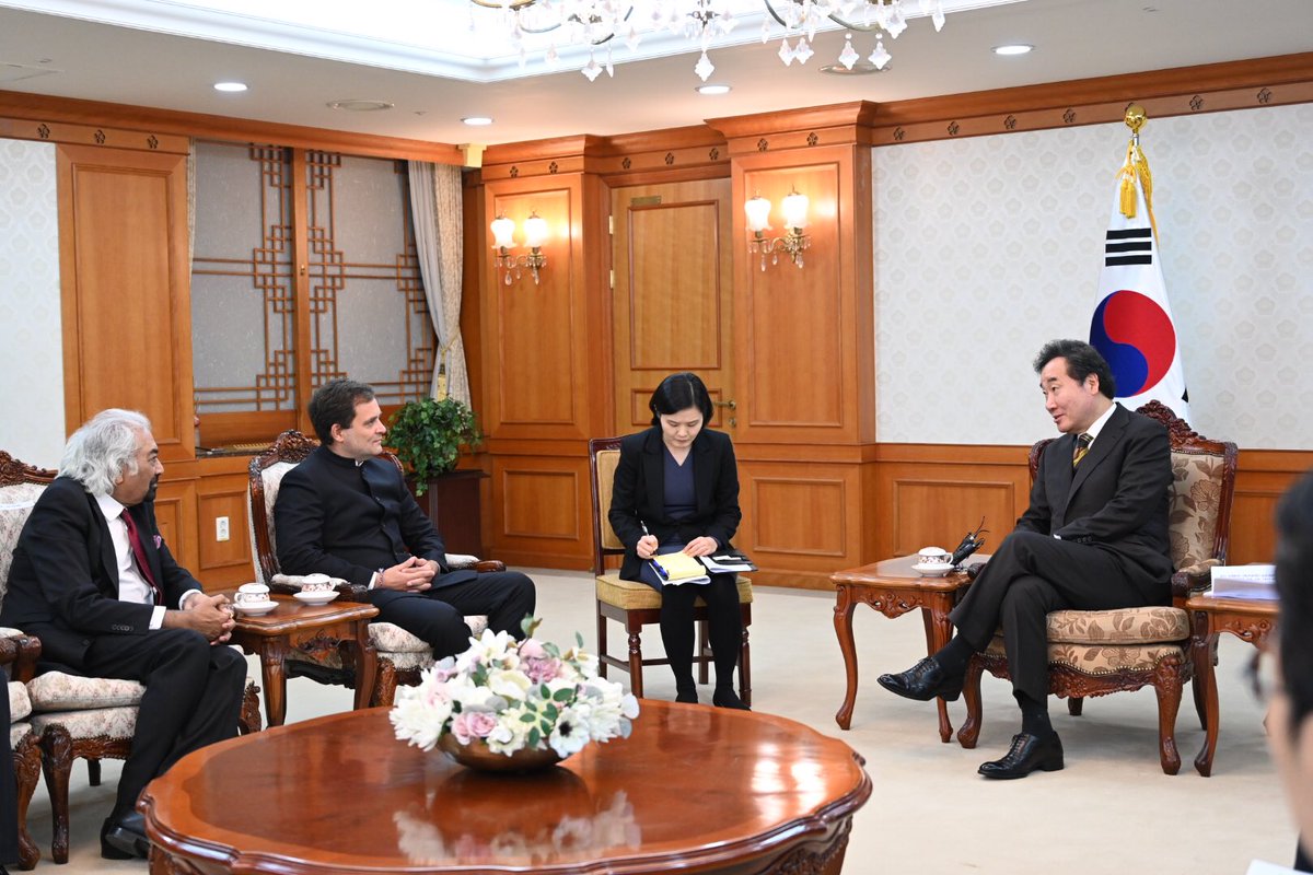 As a part of an official delegation, I today met with the PM of the Republic of Korea, His Excellency, Lee Nak-yon and other officials, in Seoul. We discussed a wide range of issues, including the current political &amp; economic situation in our respective countries.