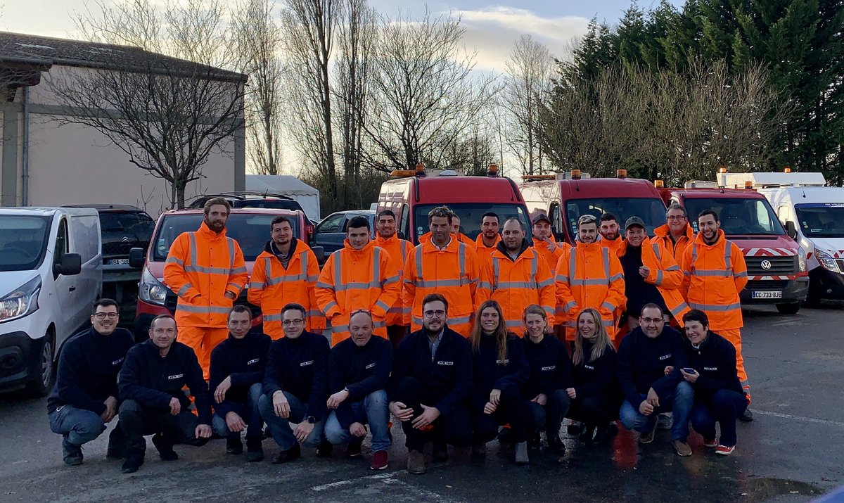 Toute l'équipe JCB Signalisation vous souhaite d'excellentes fêtes de fin d'année et vous informe que votre agence restera ouverte. N'hésitez pas à nous contacter pour vos projets au 01 34 87 95 95 ou par email : contact@jcbsignalisation.com