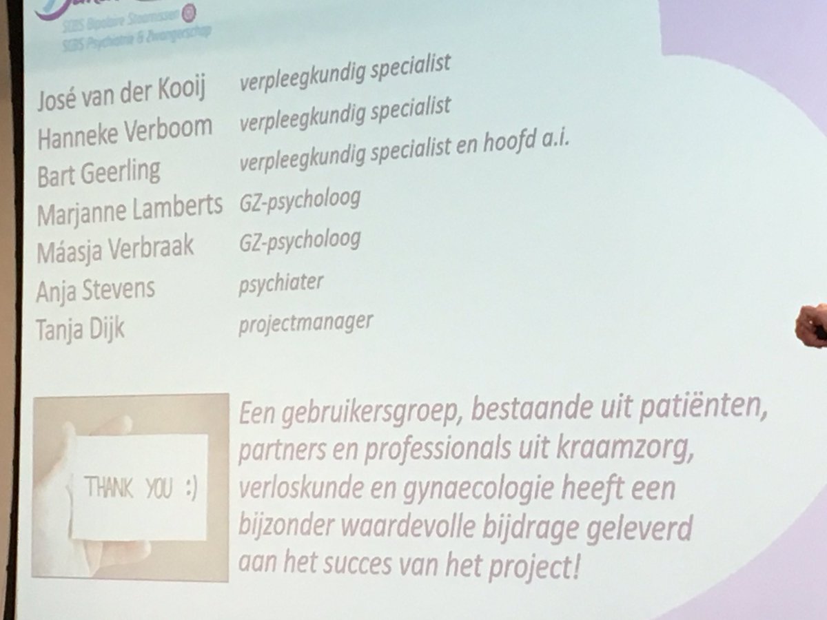 DimencePZ's tweet image. Bart Geerling neemt de aanwezigen mee in de ontwikkelingen in het zorgaanbod van Dimence Psychiatrie en Zwangerschap. Vandaag ronden we met deze refereermiddag het project af waarin we het aanbod verbeterden, evalueerden en hebben uitgebreid!