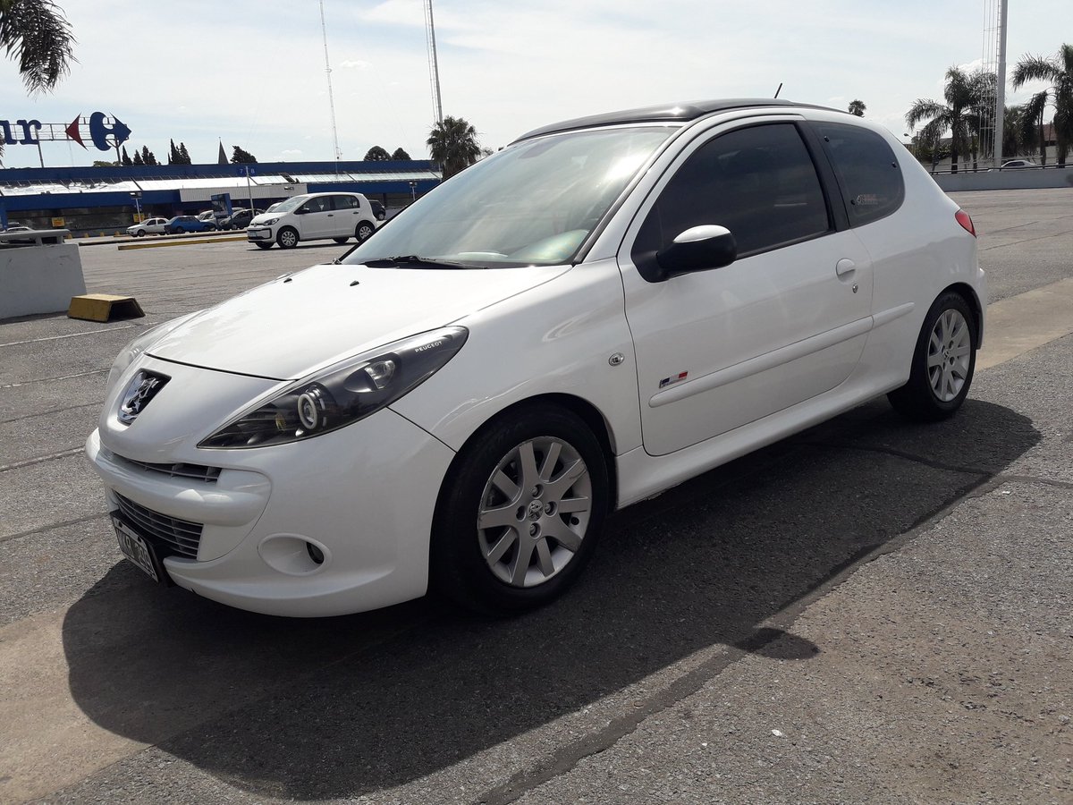 GaabGimenez17's tweet image. Ya te dije que te amo? 🦁🔥❤. #Peugeot #207compact