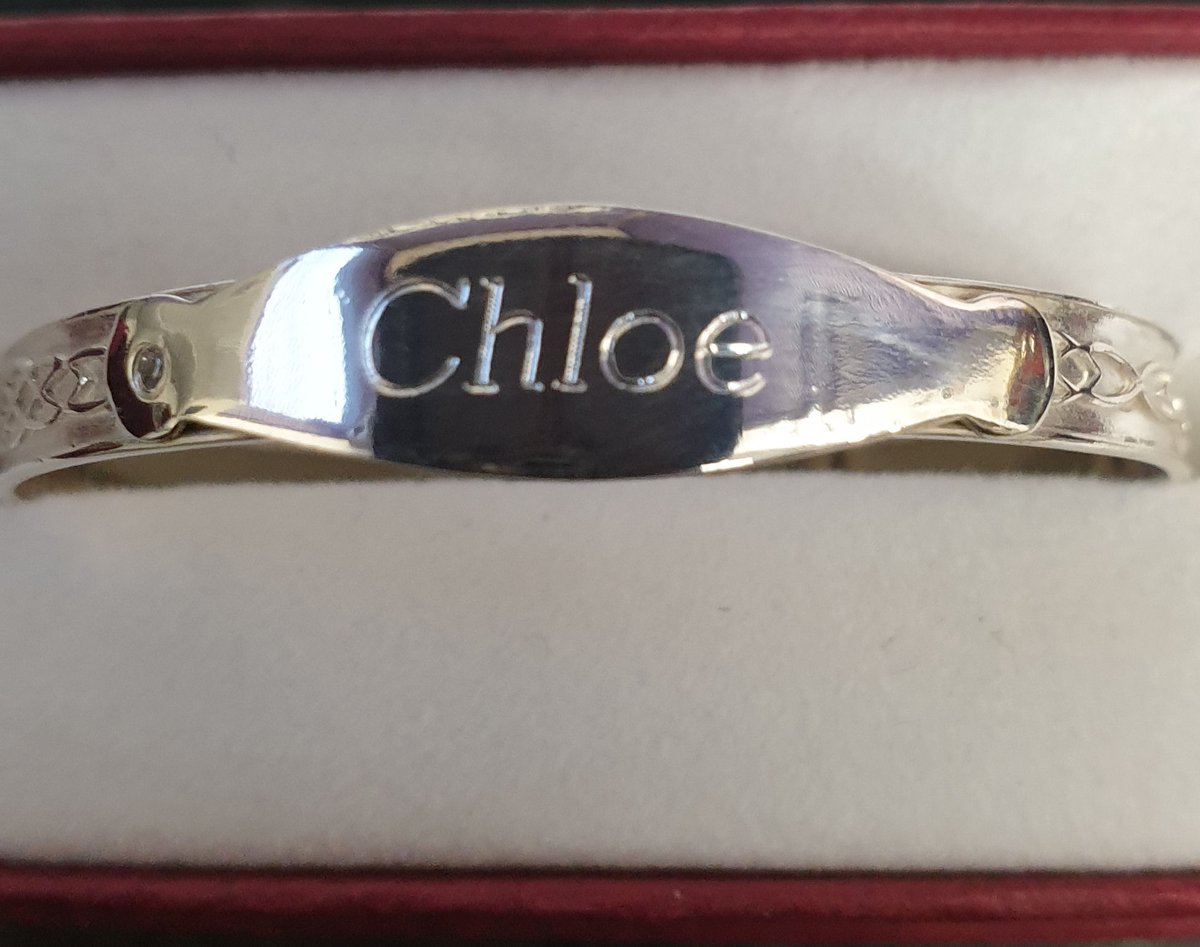 A popular high street shoe repairer said this bracelet "WOULD BE TORN TO BITS" if he engraved it, 🤨 I'm happy to report I have engraved it and no tearing or bits were involved!