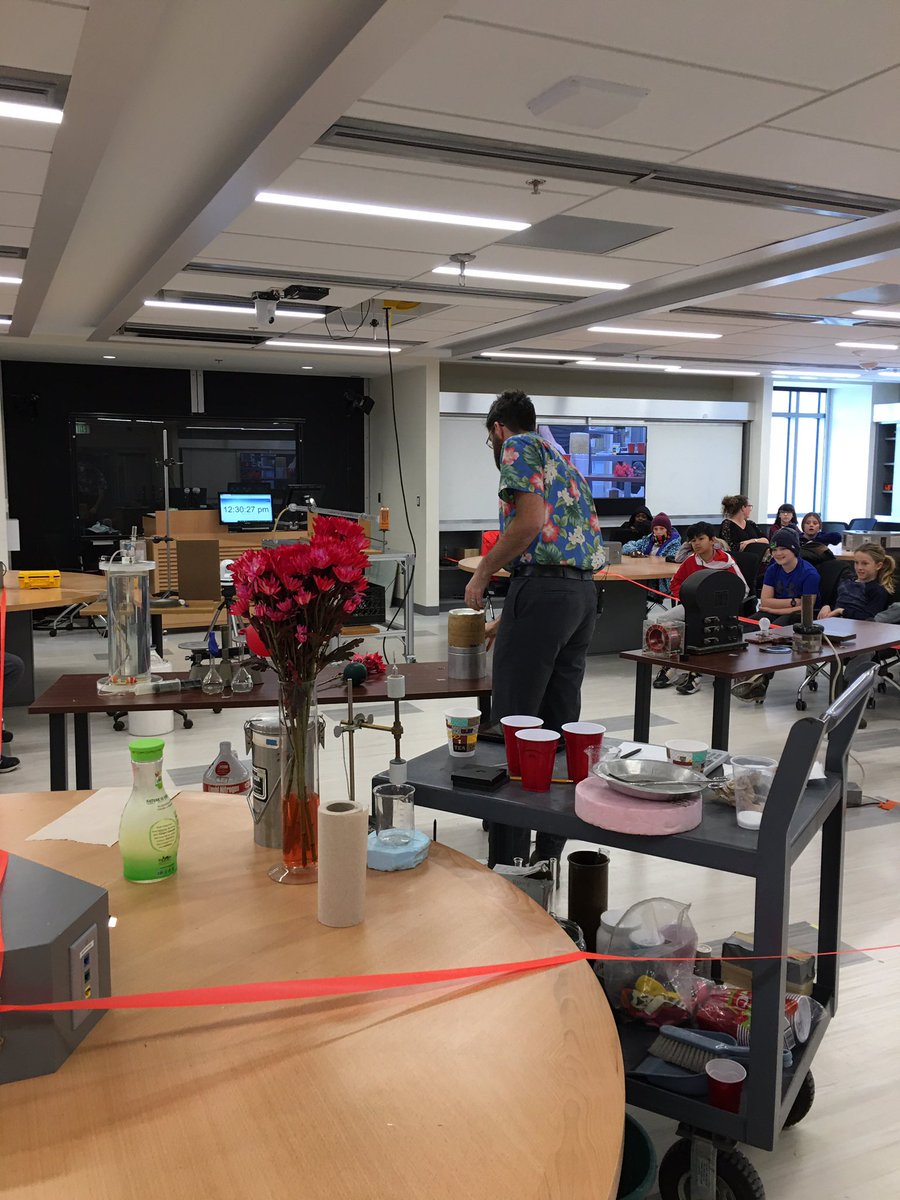 DavidHammond19's tweet photo. The first of six elementary school groups to visit @uvmphysics  in PEaRL this week. They arrived yesterday for demonstrations on the states of matter and properties of materials. This group was Matt Chandler’s 6th grade class from Edmunds middle school. https://t.co/tFaCjspCIw