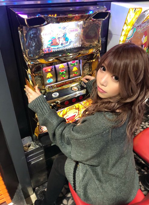 休日はいつも彼女とスロットデートなうに使っていいよ https://t.co/w8wrbhRZXu