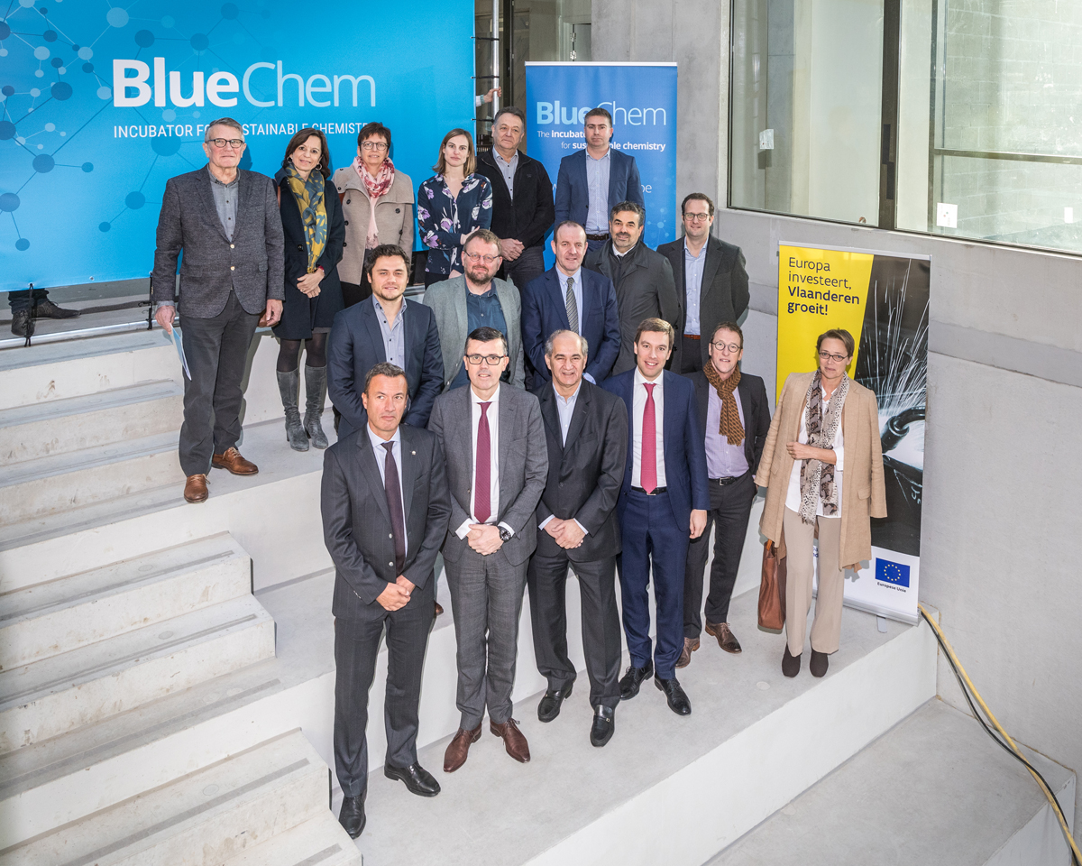 Business in Antwerp tweet media