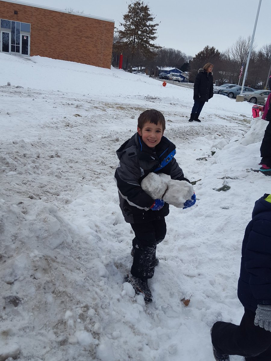 howeheidijb's tweet photo. Happy Builders Yesterday! What will you create today? @GageElementary #effectivecollaborators https://t.co/Hu7swsnTmq