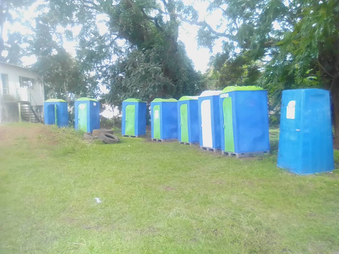 HygieneEnviro's tweet photo. Heads up to Eswatini Jazz Festival🤗✌✋👏👏🤟thank you for supporting @Hygieneenviro this past weekend😁😁😁
#EswatiniJazzFestival
#Hygieneenviro
#TiniTwitter https://t.co/AsEokZIVjx
