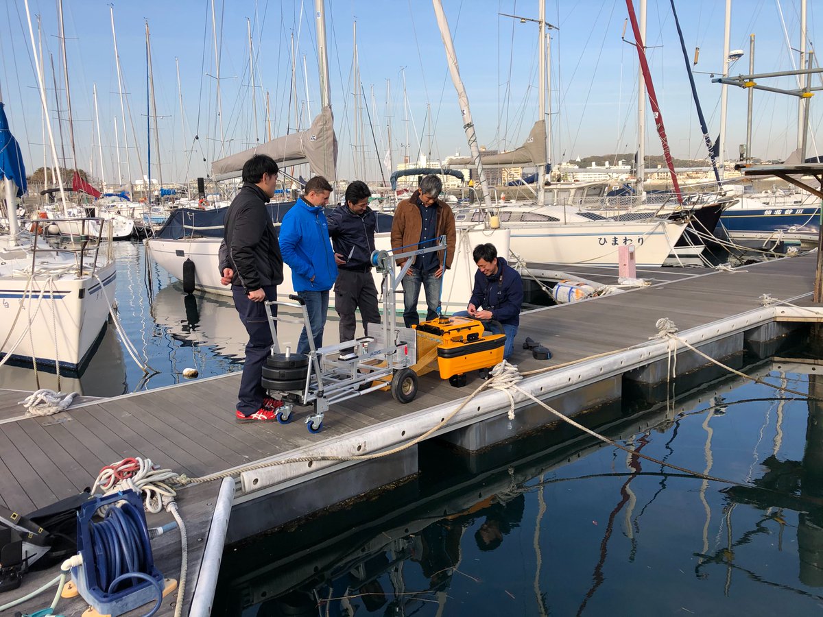 Formation de notre client japonais sur l'utilisation du #Jellyfishbot, en présence des organisateurs des Jeux Olympiques Tokyo 2020 🇯🇵