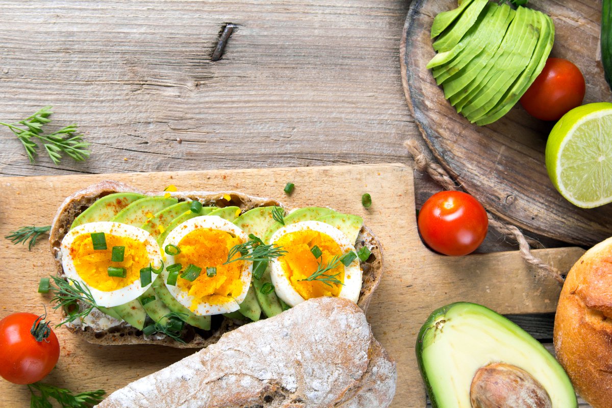 Yesterday's AHA’s Science Advisory on Dietary Cholesterol and Cardiovascular Risk continues to confirm that eggs can be a beneficial part of a healthy diet. #EggNutrition #HeartHealth ahajournals.org/doi/10.1161/CI…