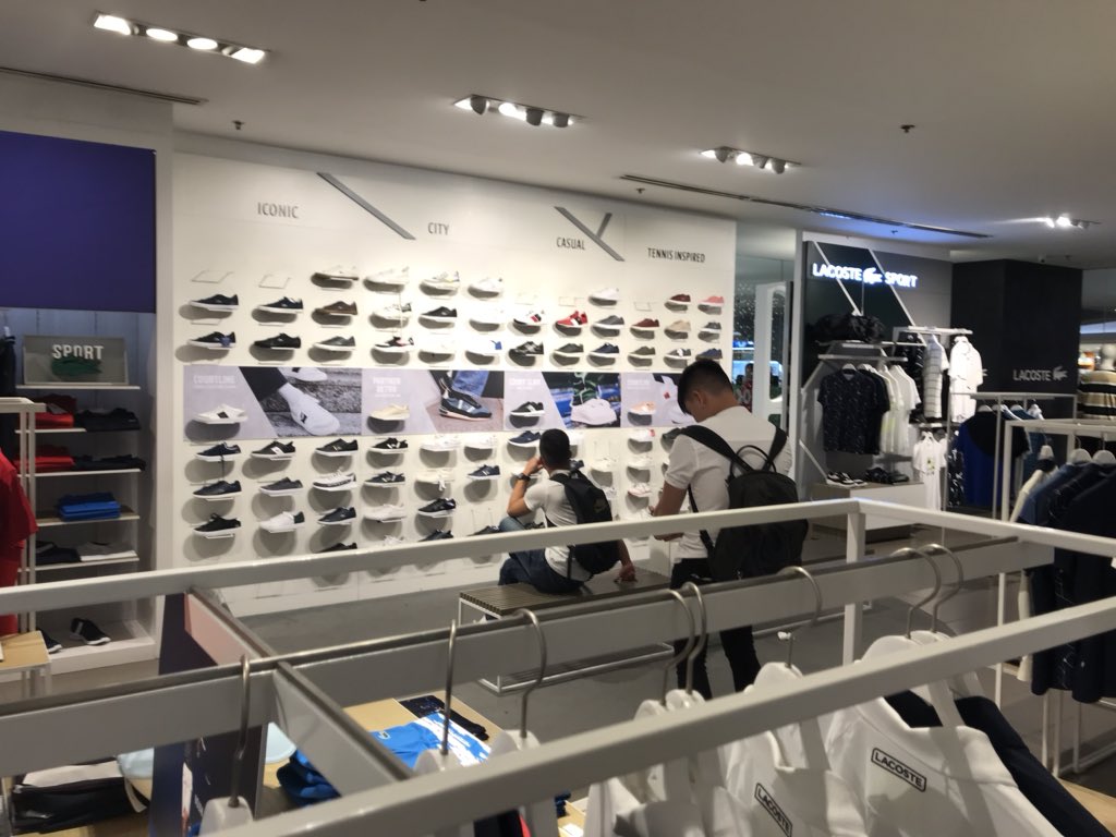 lacoste megamall