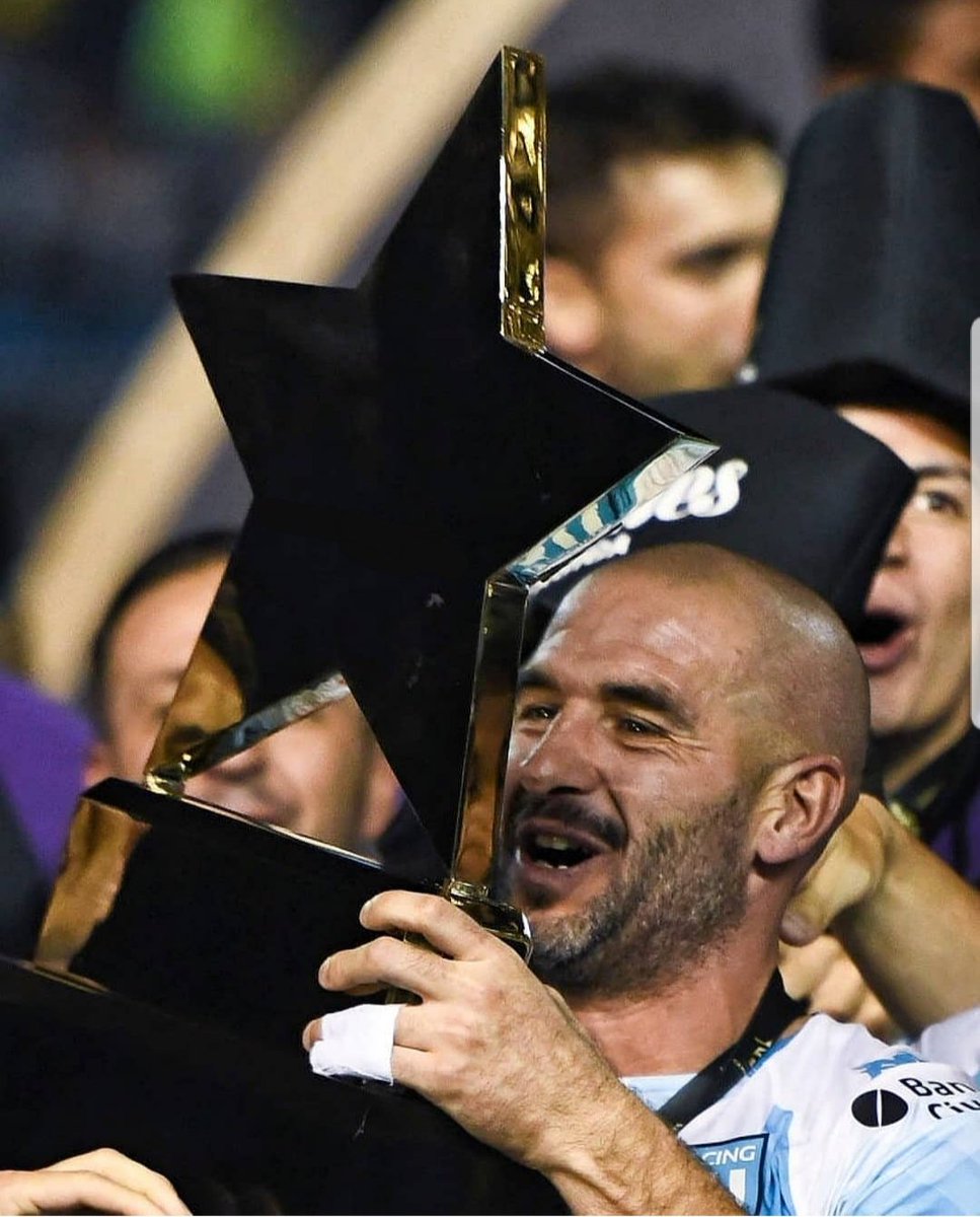JO_RACING_'s tweet photo. Si usted es feliz yo también mi cap1t5n 💙💥 https://t.co/gBgTxr6a4Q