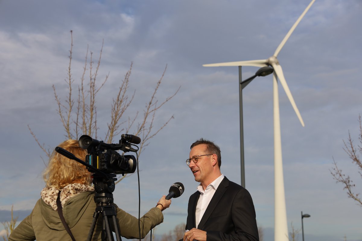 leiedal's tweet photo. Tromgeroffel en klaroengeschal: Leiedal rolt de rode loper uit voor Qmatex &amp; Ntgrate op Evolis. Door de komst van deze twee lokale, creatieve vernieuwers is het vlaggenschip onder de regionale bedrijventerreinen nu helemaal uitverkocht. Welkom!
@8500Kortrijk #ruimteomteondernemen https://t.co/R506IG1muN