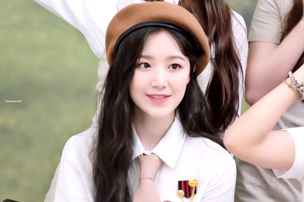 gidlesaranghae_'s tweet photo. Shuhua's appreciation post 💜
#shuhua #yehshuhua #g_i_dle #gidle #idle #stangidle #kpop #kpopfan #kpopidol #kpopgirlgroup #kpopgirl #visual #uhoh #senorita #hann #lion #latata #neverlands #nevies https://t.co/eCVyklBlT5