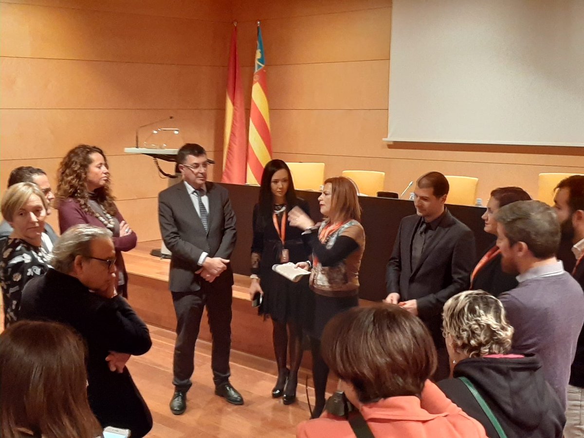 cortsval's tweet photo. 📱Reunió amb una representació de @AjuntamentVLC i organitzadors del #WEBIT2020 per explicar al President @enricmorera, la vicepresidenta @mjsalvadorubert, el vicepresident 2on, @JorgeBellver i representants dels grups este esdeveniment de l’avantguarda de la tecnologia https://t.co/wMPRsb2vVW