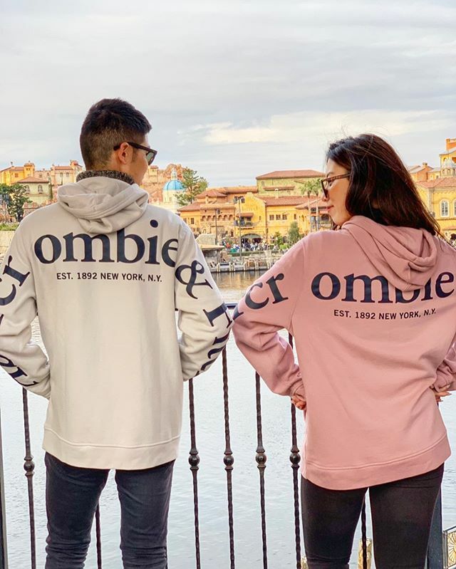 annchasa's tweet image. ㅤㅤㅤㅤㅤㅤㅤㅤ
ㅤㅤㅤㅤㅤㅤㅤ
@abercrombie で #LINKCODE ♥️
これ裏起毛であったかくてふわふわなの。
スキや♥️
今日も都内ぷらぷら楽しかったなあー。
何しても楽しいありがとタコちゃん🐙♥️
ㅤㅤㅤㅤㅤㅤㅤㅤ
#abercrombie #abercrombieandfitch #TDS #TokyoDisneySea #spiritjersey