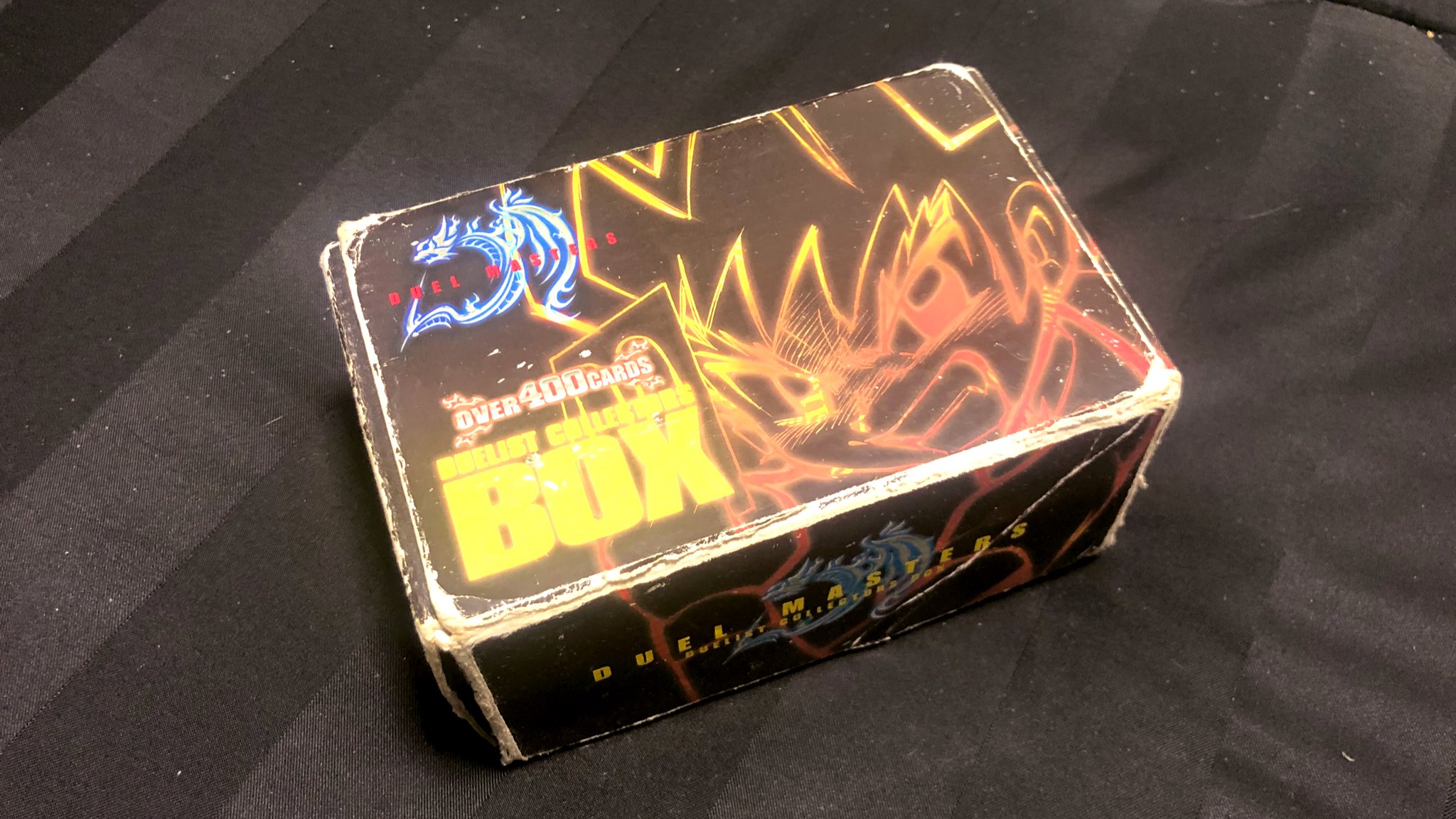 Uzivatel はる 遊戯王dl Na Twitteru デュエマリリース前夜 小学校の頃に出たコロコロの付録のデッキケース を高校生まで使い続けたくらいにはデュエマを愛してる