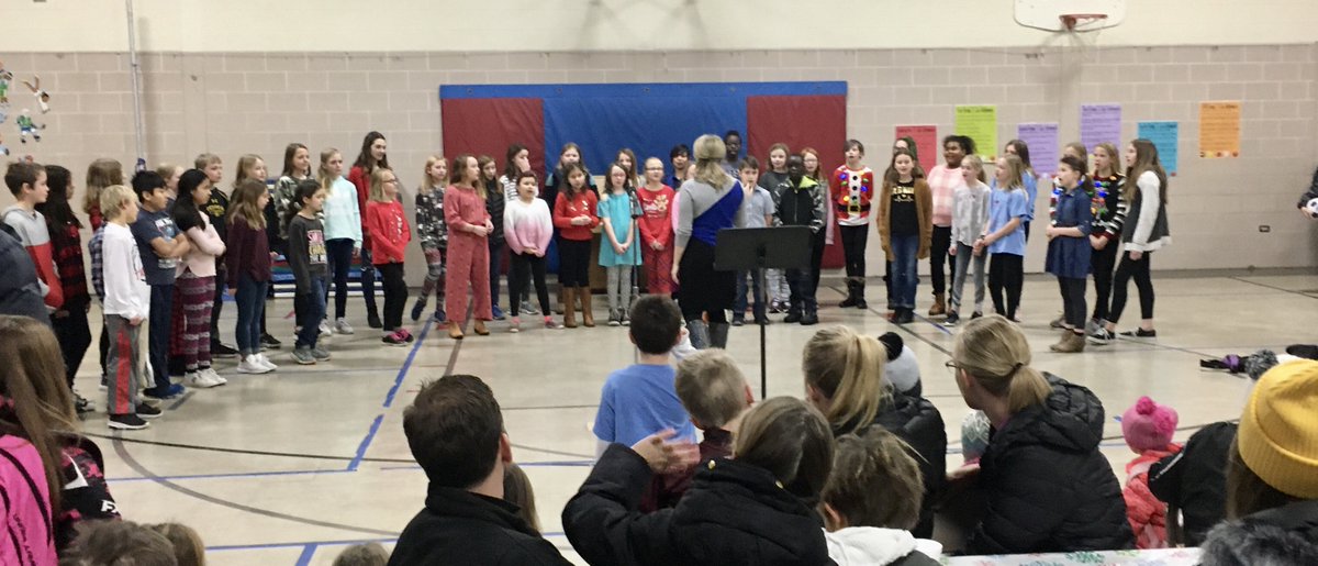 nicksofio's tweet image. Great turnout this morning for our Merry Muffins Breakfast.  @missbrookemay and the 4th and 5th Grade Choir did an amazing job entertaining the crowd.  #ALASconnectED #LKCanDoKids