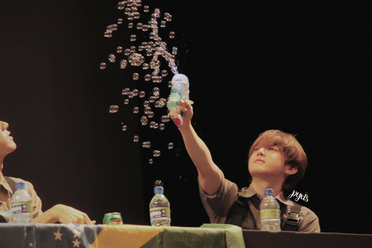 pyxismandy_'s tweet photo. ~#HQ | 17112019 🌠
💫 Spectrum Meet &amp; Greet in Brazil.

💫 Goiania, Brazil.

💫♥️ 동규 + 은준 + 기포 ♥️✨

💫 Donggyu and Eunjun with my bubbles ✨

#SpectrumEmGoiania #SpectrumnoBrasil #SPECTRUM
#pic #lantana #donggyu #eunjun #동규 #은준 @spectrum_0510 https://t.co/N92cRQt1yo