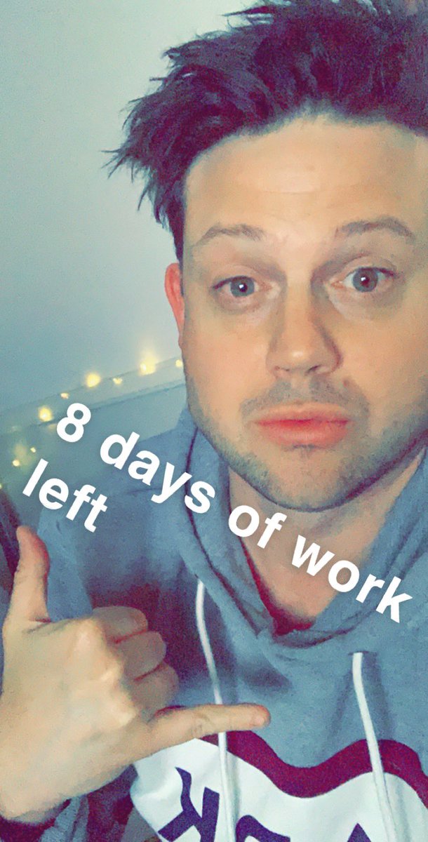 fergburg84's tweet photo. Countdown #Xmas #ThreeWeeksOff https://t.co/UpCoe136pG