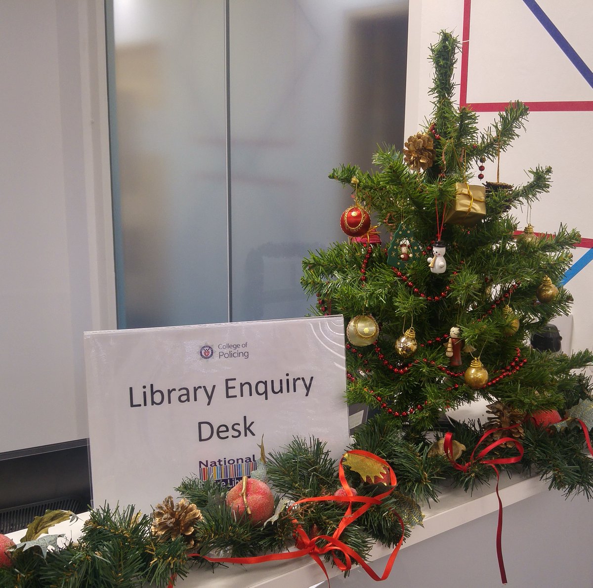 policelibrary's tweet photo. We will be closing for Christmas & stocktaking from Dec 18th -1st Jan inc. but you can still access our fantastic e-resources over the festive period! https://t.co/s0D3Fpd5Xx #ExploreNPL https://t.co/3ptrkOrM0v