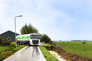 Midden-Delfland, <a href="/FrieslndCampina/">FrieslandCampina</a> en belangenorganisatie LTO Noord <a href="/DelflandsGroen/">LTODelflandsGroen</a> zetten zich vanaf nu samen in voor een financieel gezonde toekomst voor de boer, het landschap van Midden-Delfland en een duurzame melkveehouderij. middendelfland.nl/over-bestuur/n…