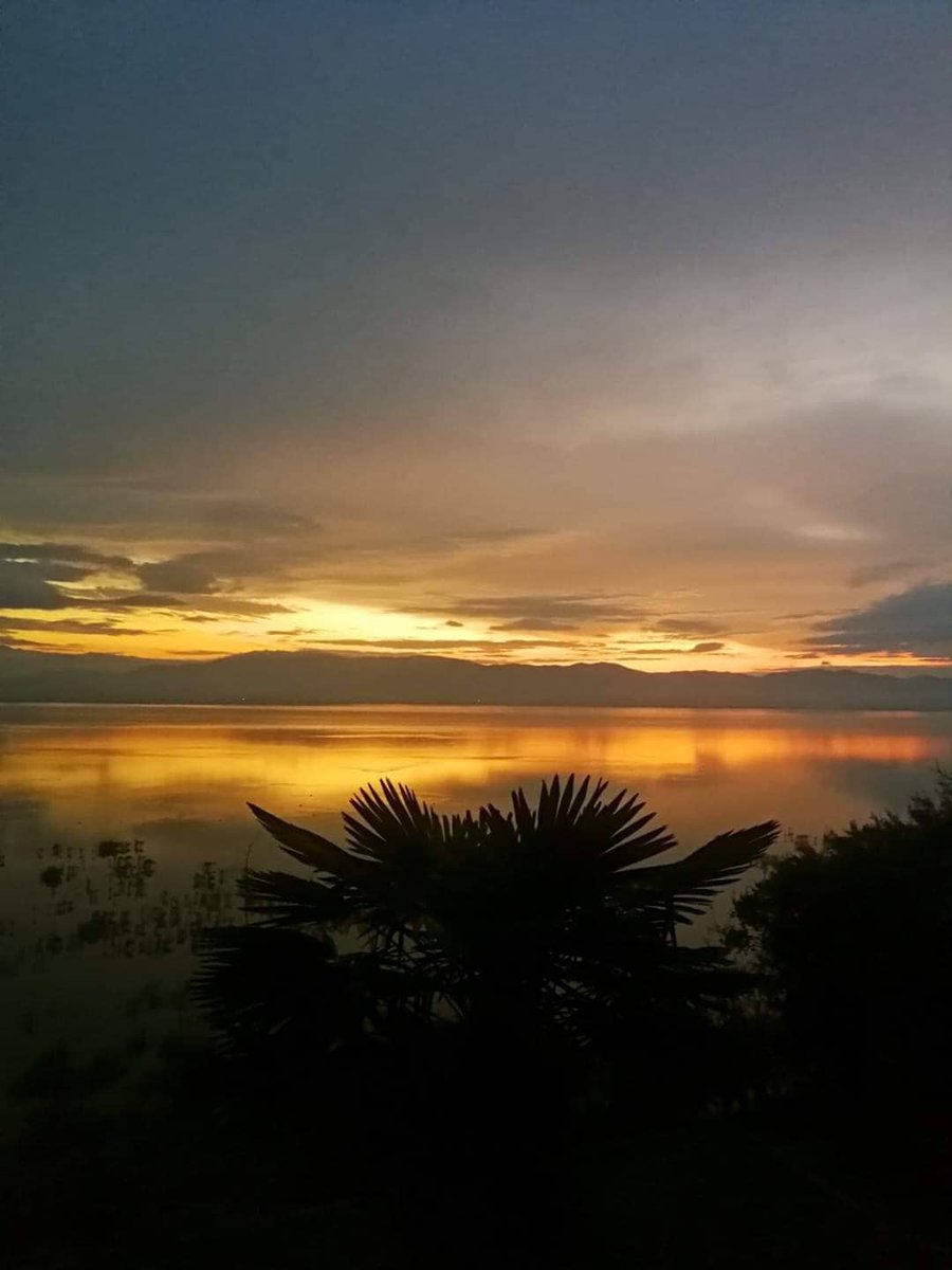 R_Macedonia's tweet photo. #LegendOfDojran🧐🧐
A very beutiful girl named Dojrana lived in the settlement... Find more about #Dojrana @ https://t.co/J9T74UygYf
#Dojran🌊
#MacedoniaTimeless 🇲🇰🇲🇰🇲🇰 https://t.co/EQ4bZctWBf