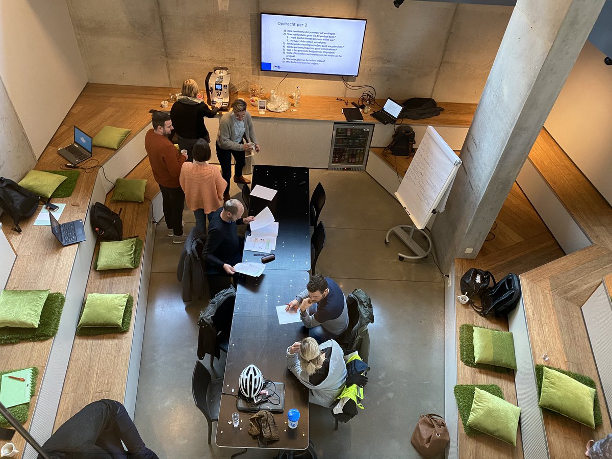 Workshop strategisch nadenken over sportclubondersteuning en subsidies met <a href="/SportingA_/">Sporting A</a> <a href="/stadhasselt/">Stad Hasselt</a> &amp; <a href="/heistodberg/">Heist-op-den-Berg</a> #RuitenwassersSpotten @ISBvzw