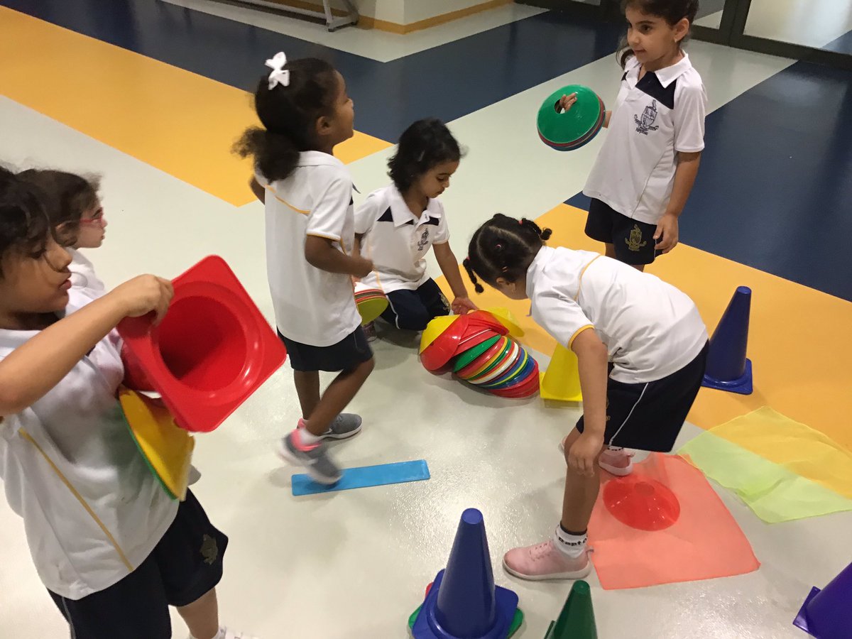 ReptonADJrSport's tweet photo. FS2 Dolphins really enjoyed their last PE lesson of Term 1, they were given a range of equipment to create their own games #ReptonADteamwork #ReptonADcreativity #ReptonADleadership #ReptonADPE @ReptonADFS2 https://t.co/sJFkyInicg