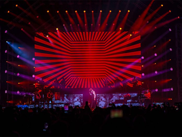 tpimagazine's tweet photo. .@JuanLuisGuerra kicks off his 2019 Tour with a complete @Robelighting specification for the lighting rig 💡

https://t.co/XvuLty3Syp https://t.co/Voa2U6fP2f