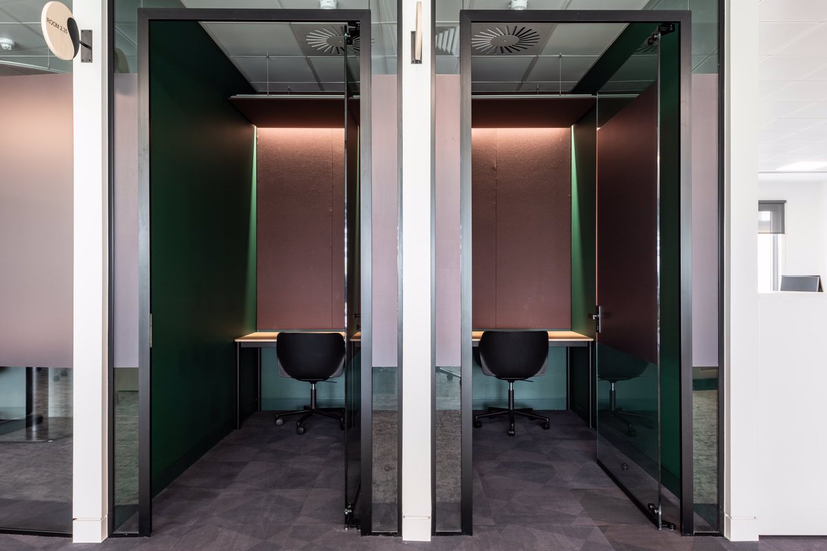 OdGroupLondon's tweet photo. With the trend of open plan, co-working and hot desk offices, there is an big issue for privacy. Having booths for phone calls is the perfect remedy. Check out some that we have constructed on projects #odgroup #odinteriors #phonebooths #openplanoffices #loveconstruction https://t.co/NDDisssLmC