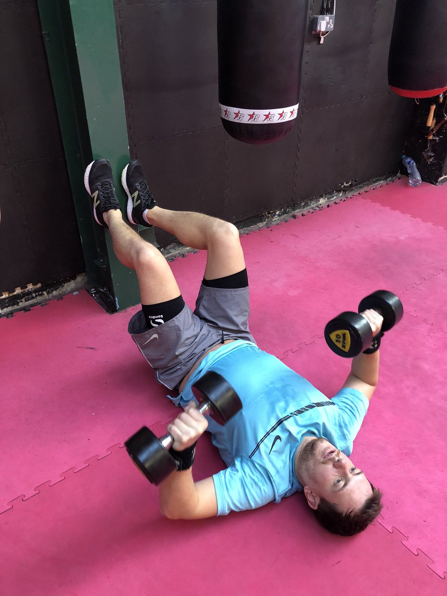 TODAY AT TEN COUNT
The gym is open all day until 10pm
17:30 - Kid Gloves Boxing ages 4-8
18:00 - Kamikaze Kickboxing 
18:30 - Killer Circuit Training 
19:30 - Boxing