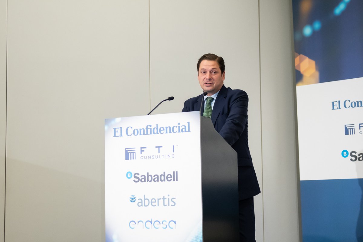 Cotizalia's tweet photo. Concluye @JRiveraBe de @FTIConsulting en #ECMobility: "Cualquier acción para avanzar en la sostenibilidad tiene que ser el resultado de un consenso, tanto en las instituciones como en las empresas" https://t.co/nBxDMqEcXj