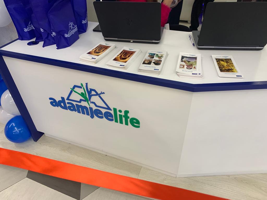 Adamjee_Life's tweet photo. In an attempt to enhance customer experience, Adamjee Life is pleased to announce the inauguration of its smart branch in Emporium Mall, Lahore. Customers can now avail hassle free services and enjoy convenience, under one roof. #SmartBranch #CustomerExperience #AdamjeeLife https://t.co/xrNIK1oZmz