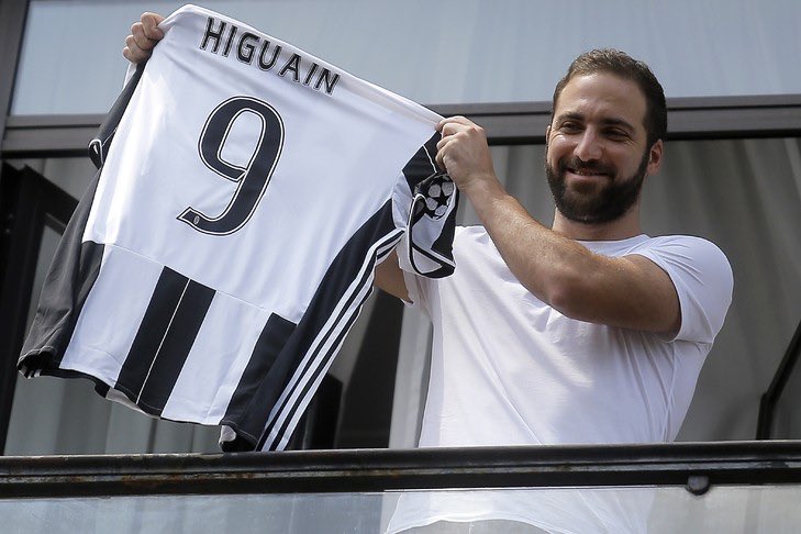 Happy birthday to the best number 9 Juventus have had this decade. GONZALO HIGUAIN 