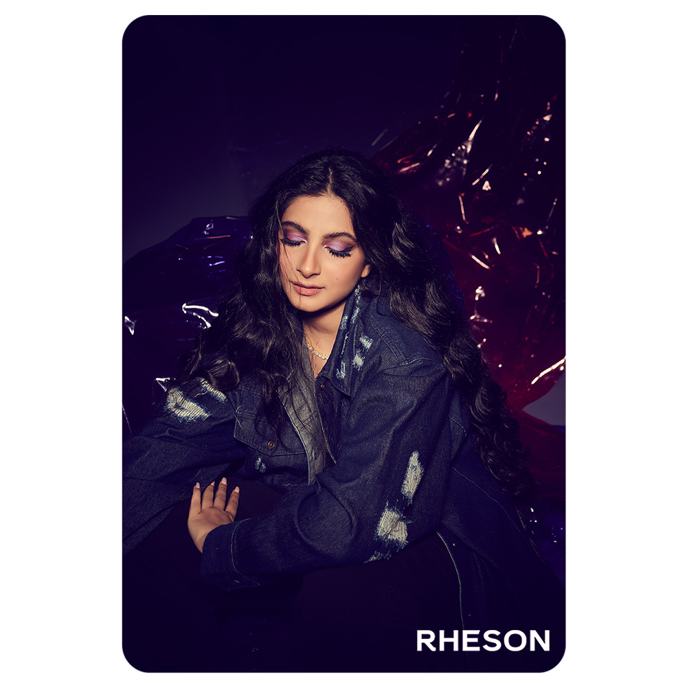 Winter wardrobe = S. O. R. T. E. D. 💙

Get this look from our #AW19Collection, available now at 
<a href="/shoppersstop/">Shoppers Stop</a> 🙌🏼

<a href="/sonamakapoor/">Sonam K Ahuja</a> <a href="/RheaKapoor/">Rhea Kapoor</a>
#NoRhesonICant