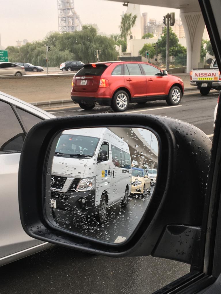 khaleejtimes's tweet photo. It's drizzling in Al Quoz, #Dubai. Motorists urged to drive cautiously - https://t.co/AVJZW1lOYE

Photo by Rahul Gajjar/Khaleej Times https://t.co/w472LIPZ2m