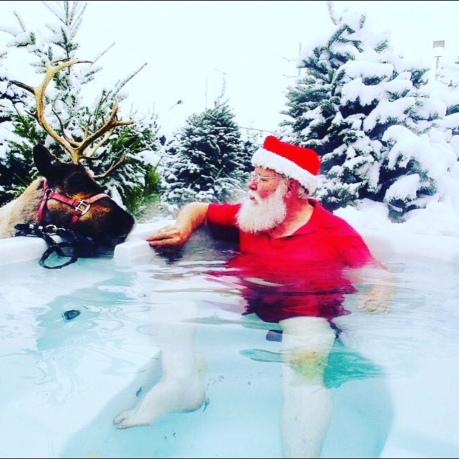 Kerstfit? Tuurlijk, helemaal als je Santarun Oosterhout loopt! Koop vandaag nog je ticket en loop mee voor het goede doel! 🎅🏻🎄oosterhout.rotarysantarun.nl/#santarun #santarun2019 #santarunoosterhout #oosterhout #kerst #kerstmannenloop #rotary