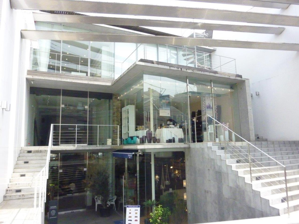 Az Plus Twitterren 代官山駅３分 オシャレ 恵比寿西貸店舗 飲食可 Fleg代官山b1f 代官山駅より徒歩３分 駅を出てすぐの賑わいのある通りから少し入ったところにある貸店舗 地下１階 飲食もご相談可能 但し 用途変更が生じる場合にはお客様の費用負担