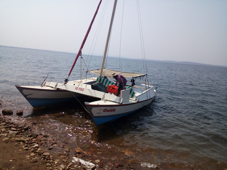 KaribaHolidays's tweet photo. Whatever you would want to do on #LakeKariba, we've the right craft for you. #Fishing by speedboat, sailing, leisurely houseboating or game viewing in the bays. Hook up with us & benefit from our #KnowingTouch! https://t.co/OFGXHXQkuW