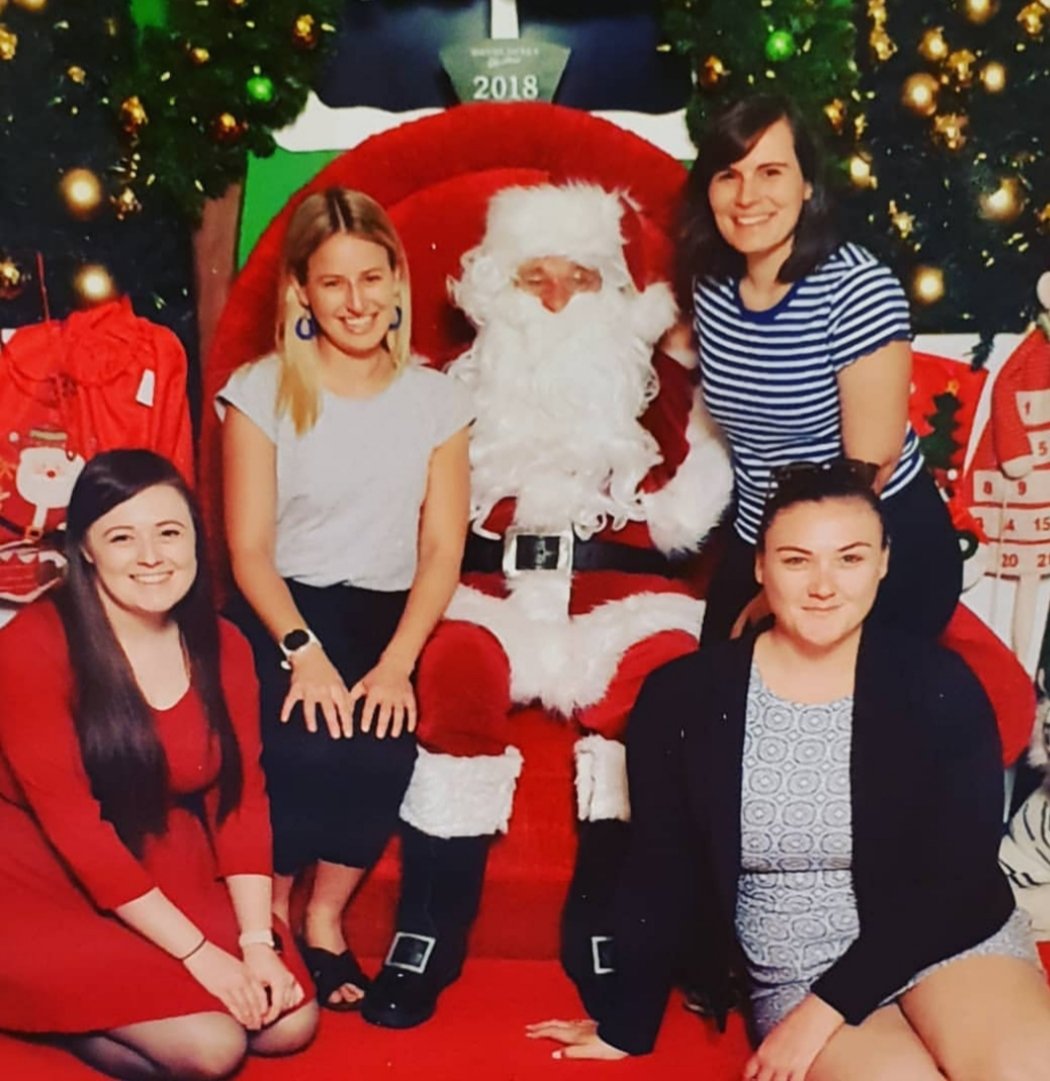 AmandaOPhD's tweet photo. And last years photo! @rosie_millen @Jess_PhD @simpak #ASI2018WA https://t.co/YDA1OXgRaS