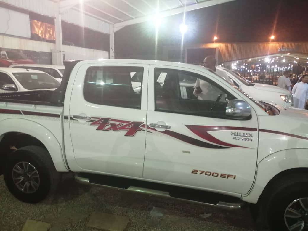 tejani251's tweet photo. My new cars Toyota  Hilux 2015 https://t.co/yzHXauqMxa