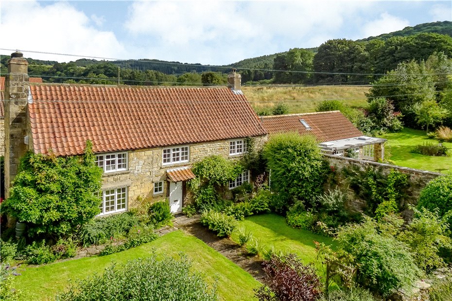 JSYorkshire's tweet photo. Properties under ยฃ500,000?
We have some lovely homes for sale across #Yorkshire - here's a selection...
#Leppington #Malton #villagehouse #Olstead #listedproperty #NorthYorkshire #oldschool #Hammerton #loveYorkshire
https://t.co/fGJK7f8bU8 https://t.co/FPRFBsQHUr