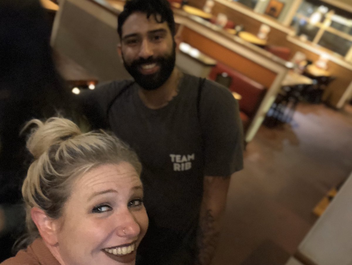 SarahRo86668630's tweet photo. Great night Playing Restaurant with Team Sawyer. https://t.co/JrdlVnWTC2